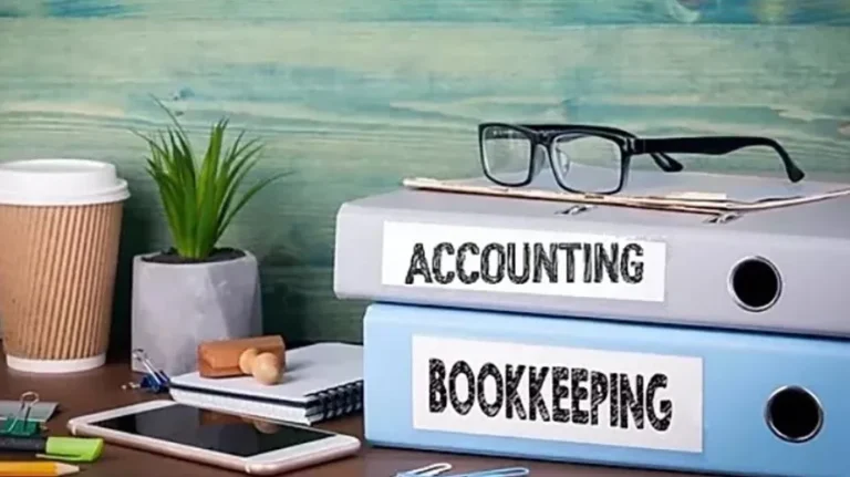 Blog_Bookkeeper-vs-Accountant-What-Is-the-Difference